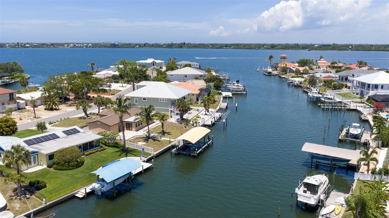 5108 Commonwealth Rd, Palmetto, FL 34221