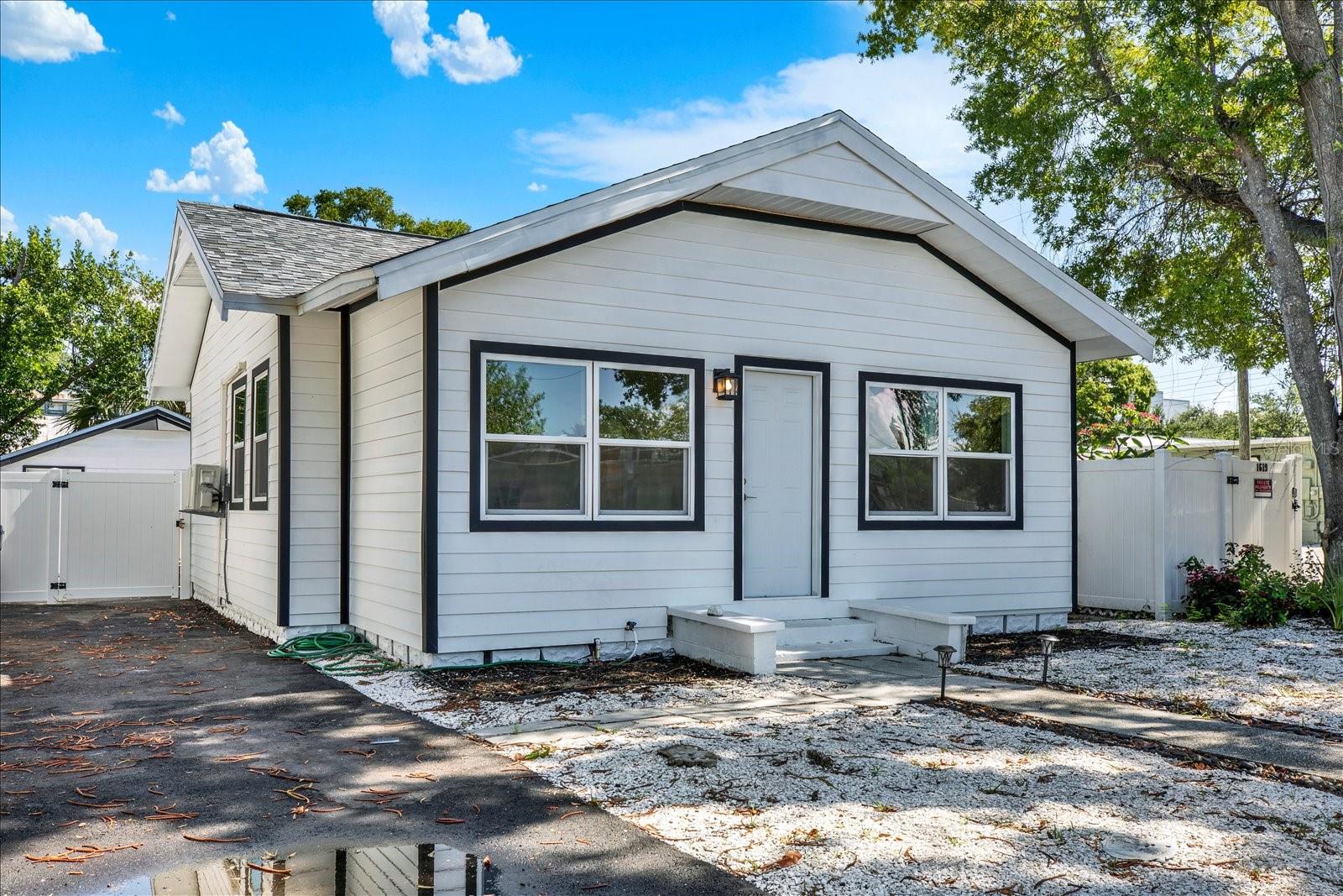 1621 7th Ave N, St Petersburg, FL 33713