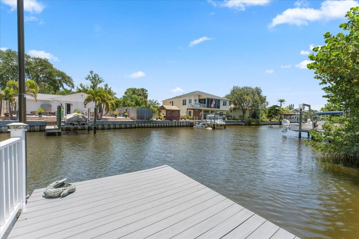 344 Crosswinds Dr, Palm Harbor, FL 34683