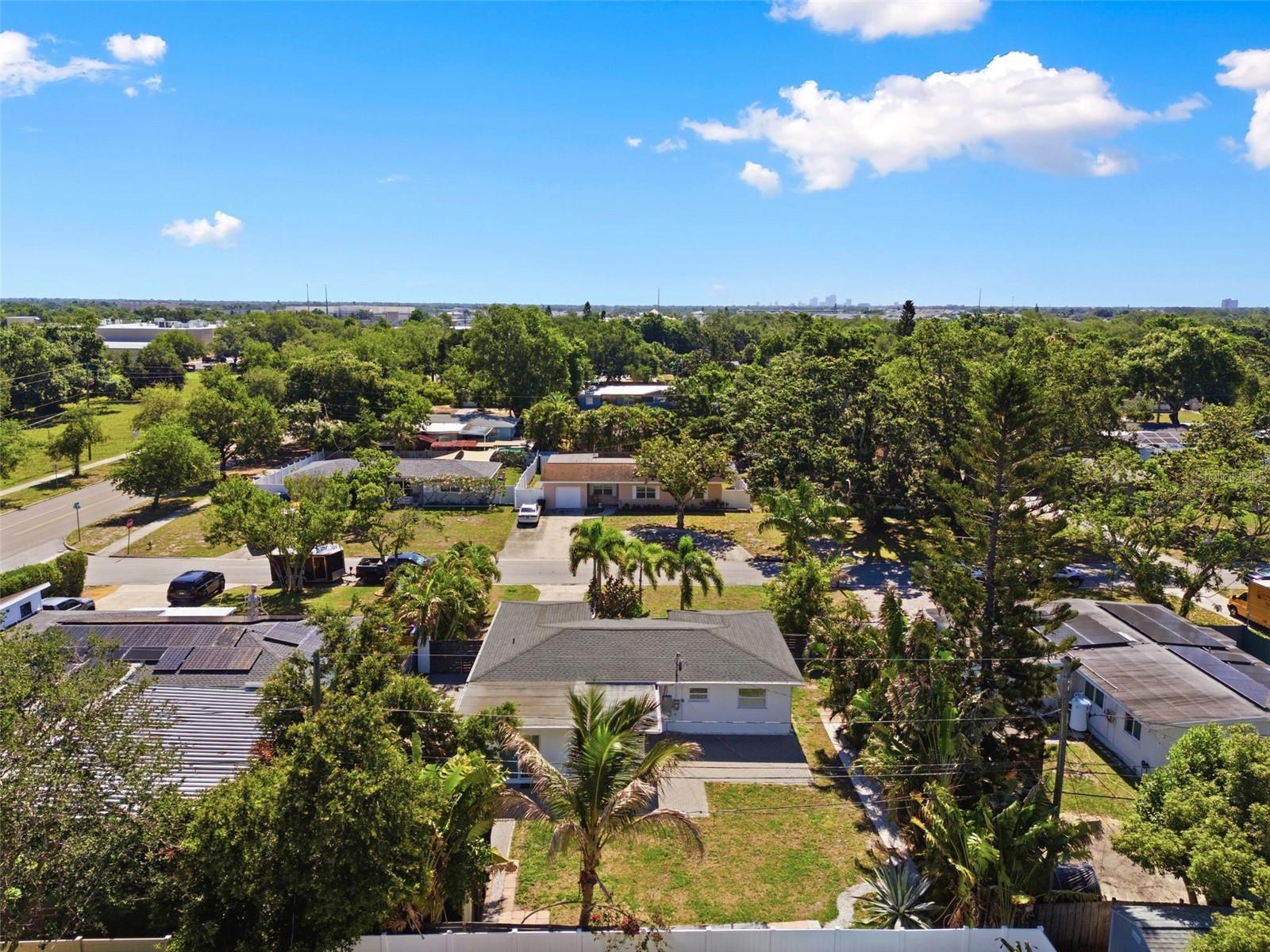 2150 76th St N, St Petersburg, FL 33710