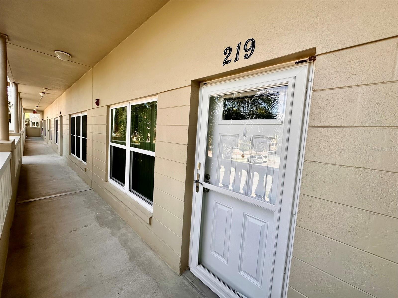 2020 Shangrila Dr #219, Clearwater, FL 33763