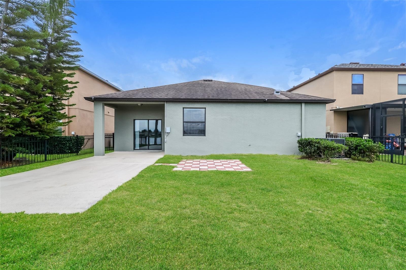 10152 Celtic Ash Dr, Ruskin, FL 33573