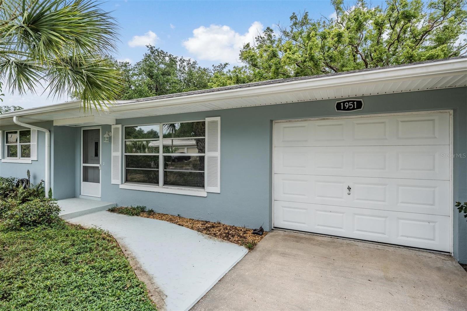 1951 Jeffords St, Clearwater, FL 33764