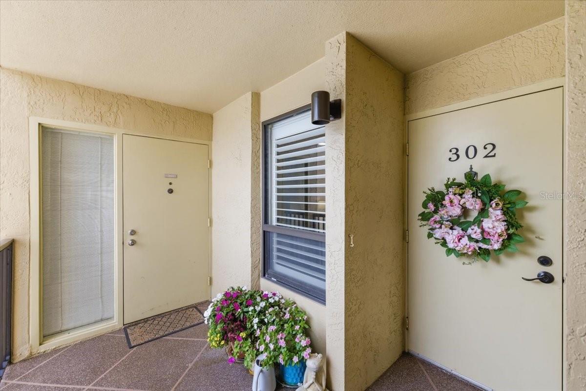 2621 Cove Cay Dr #302, Clearwater, FL 33760