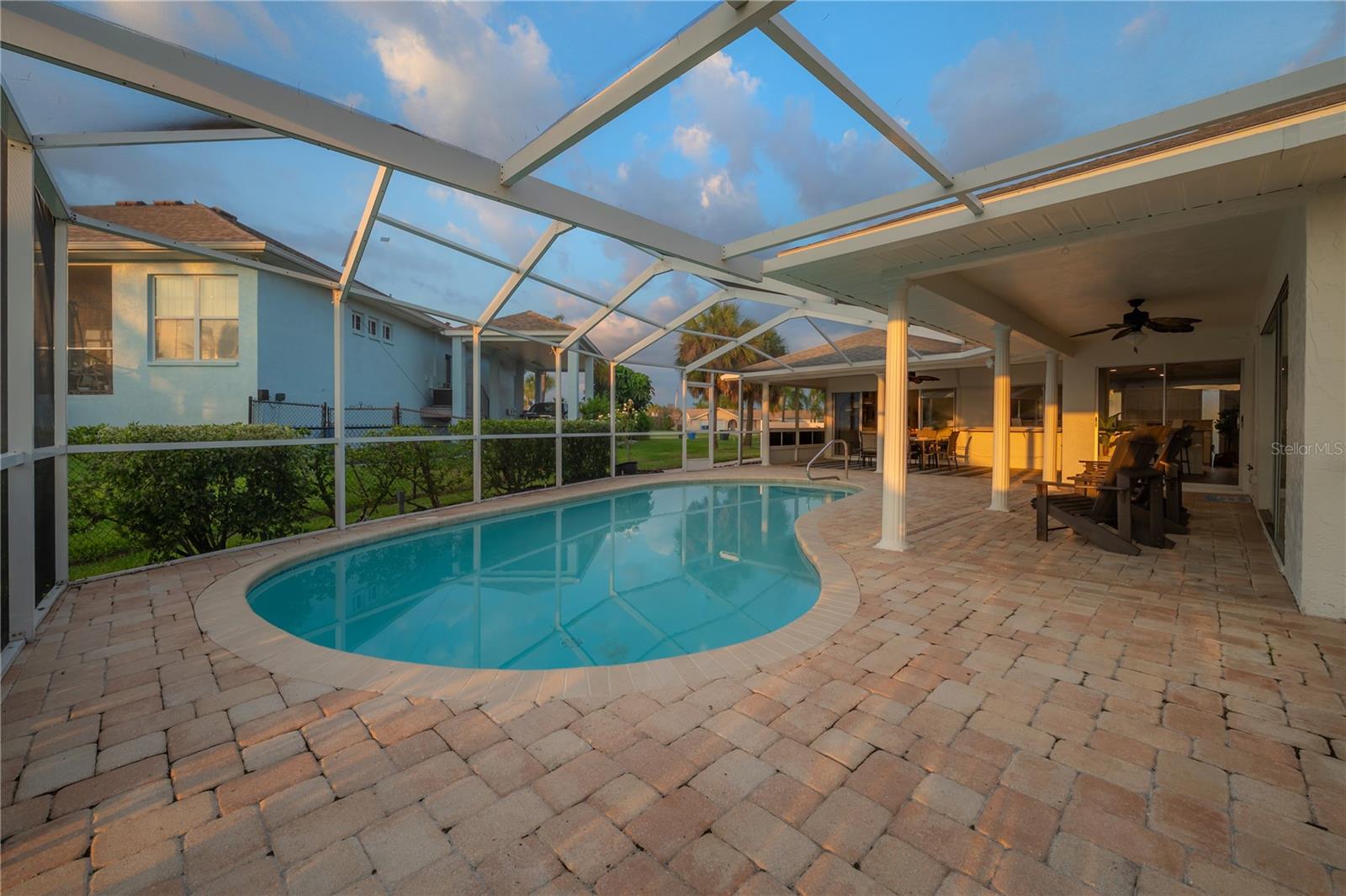 6322 Cottonwood Ln, Apollo Beach, FL 33572