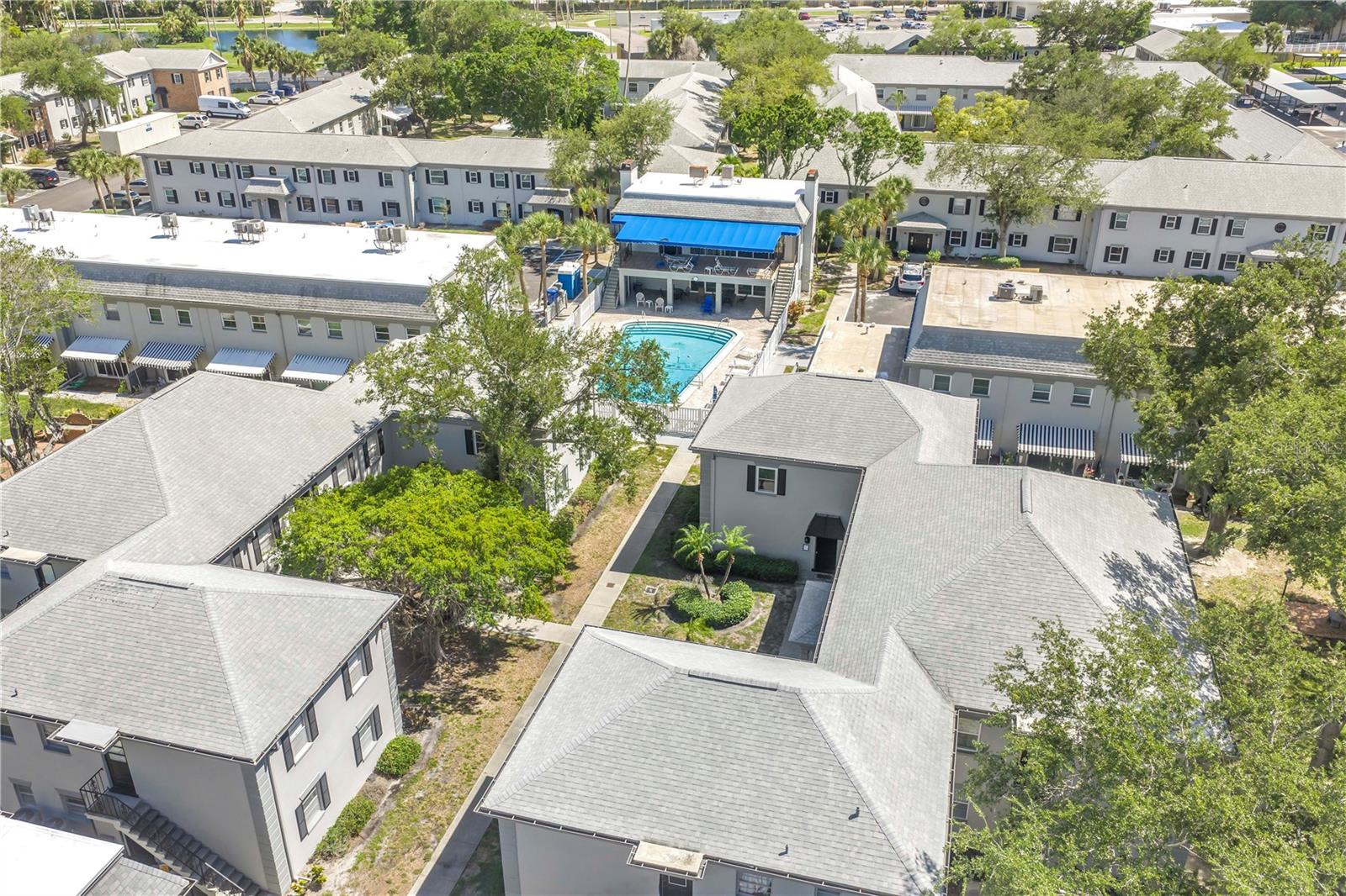 6960 Sunset Dr S #1A, South Pasadena, FL 33707