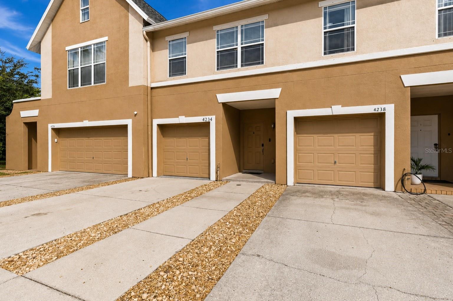 4234 Tyler Cir N #102B, St Petersburg, FL 33709