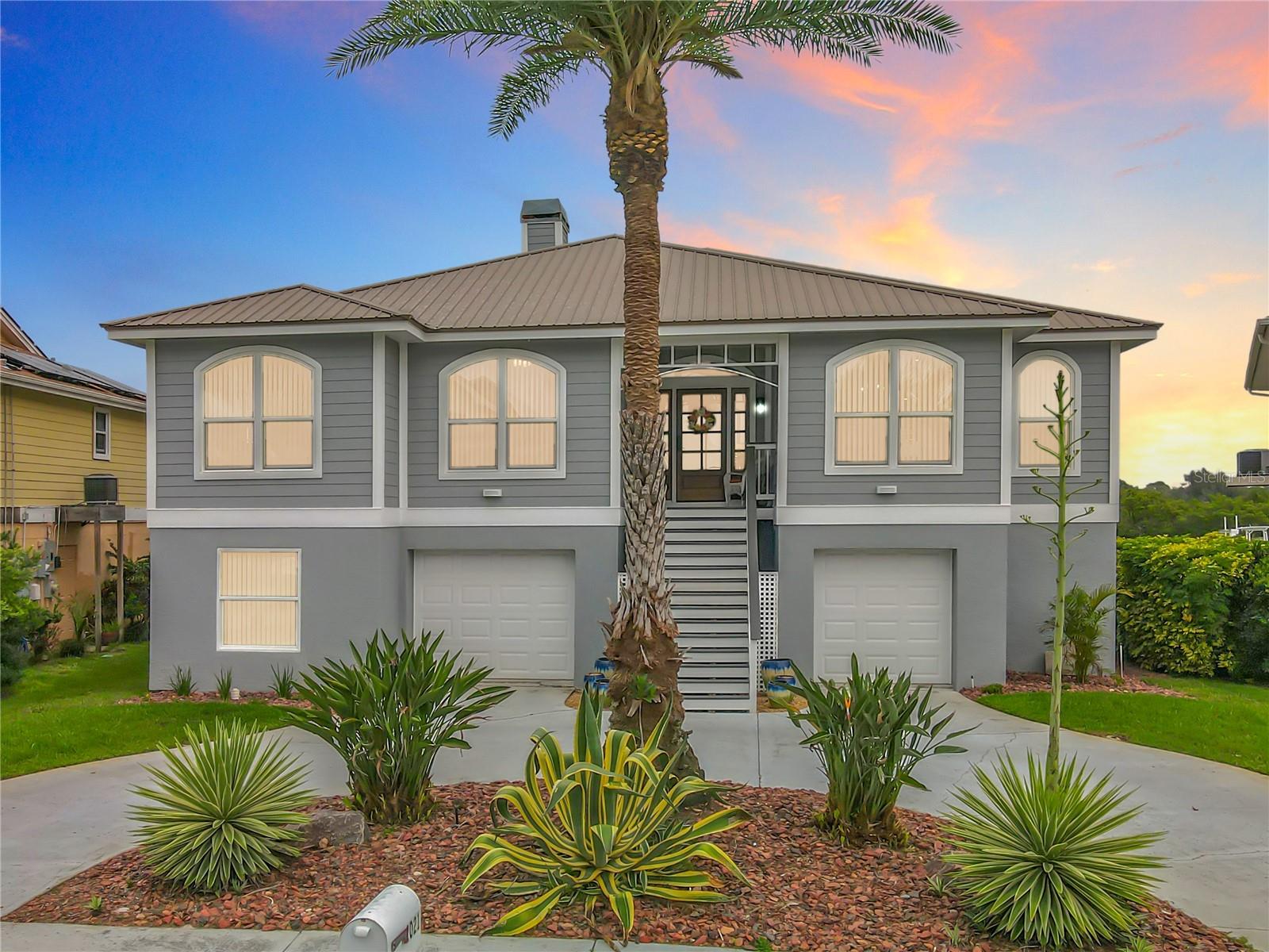 2021 North Pointe Alexis Dr, Tarpon Springs, FL 34689