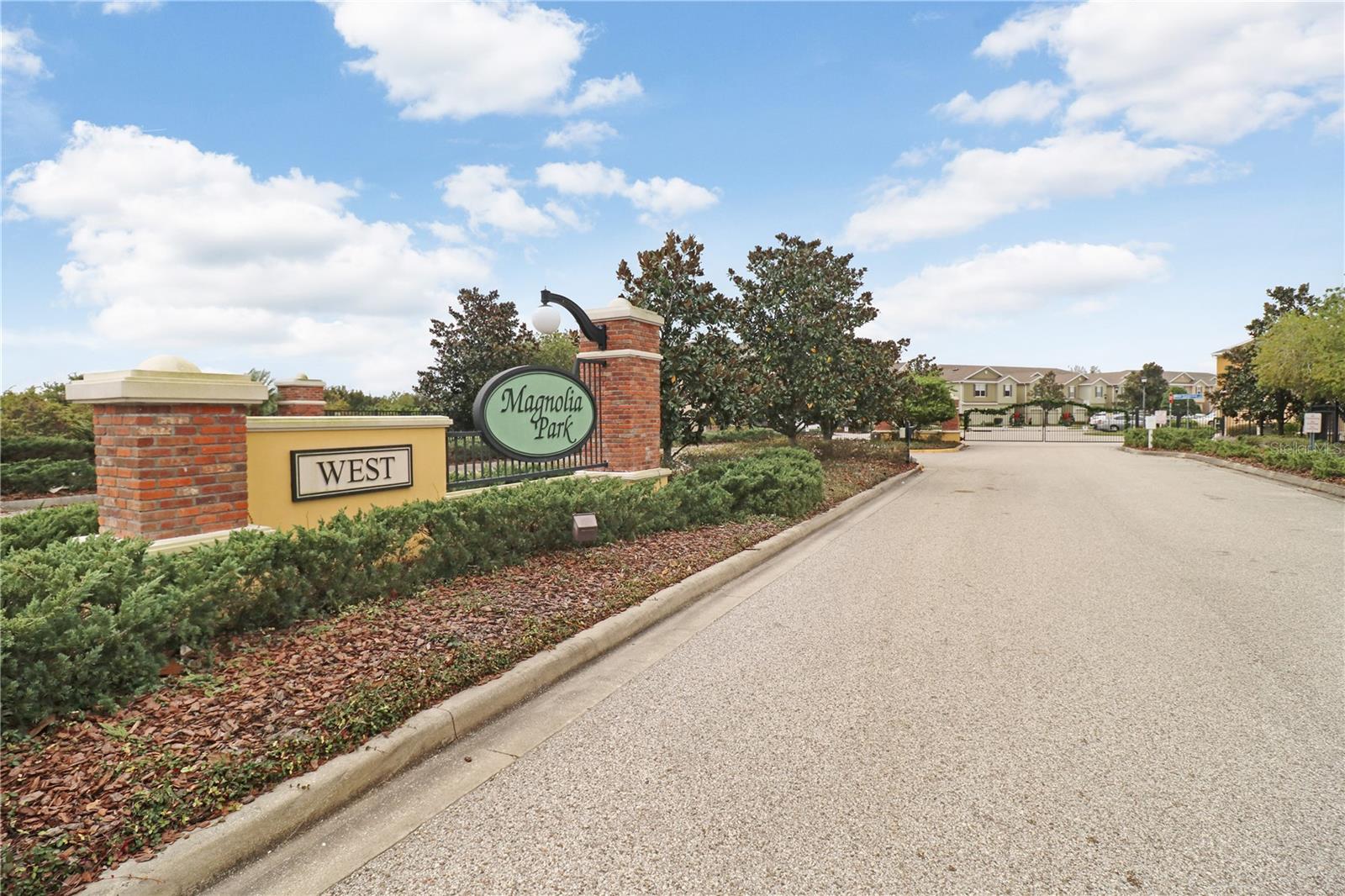 4605 Somerset Hill Ln, Riverview, FL 33578