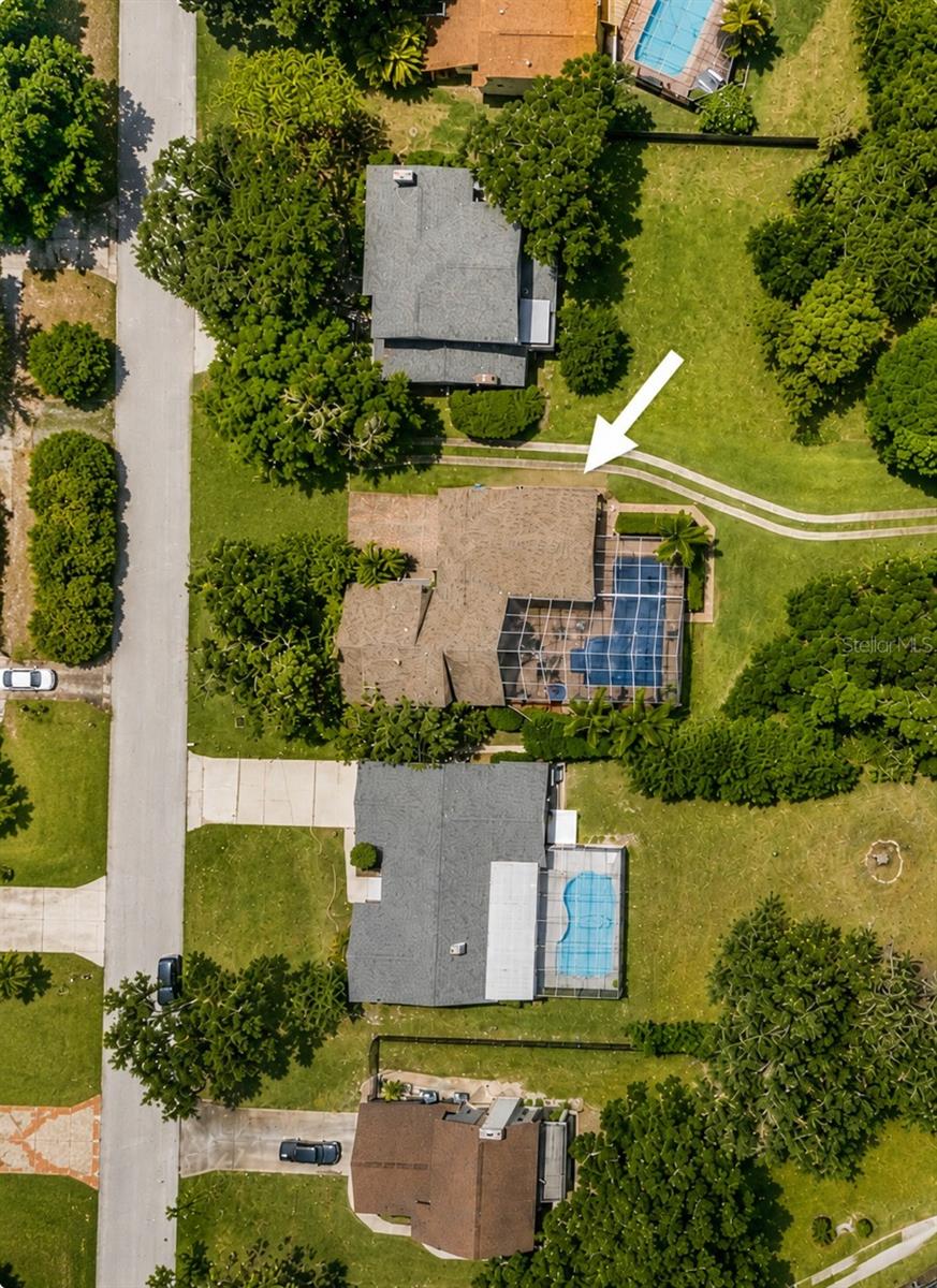 1944 Levine Ln, Clearwater, FL 33760