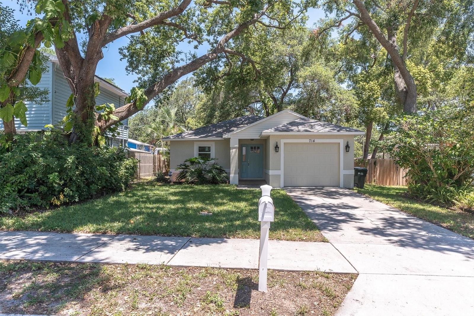 714 3rd Ave NE, Largo, FL 33770