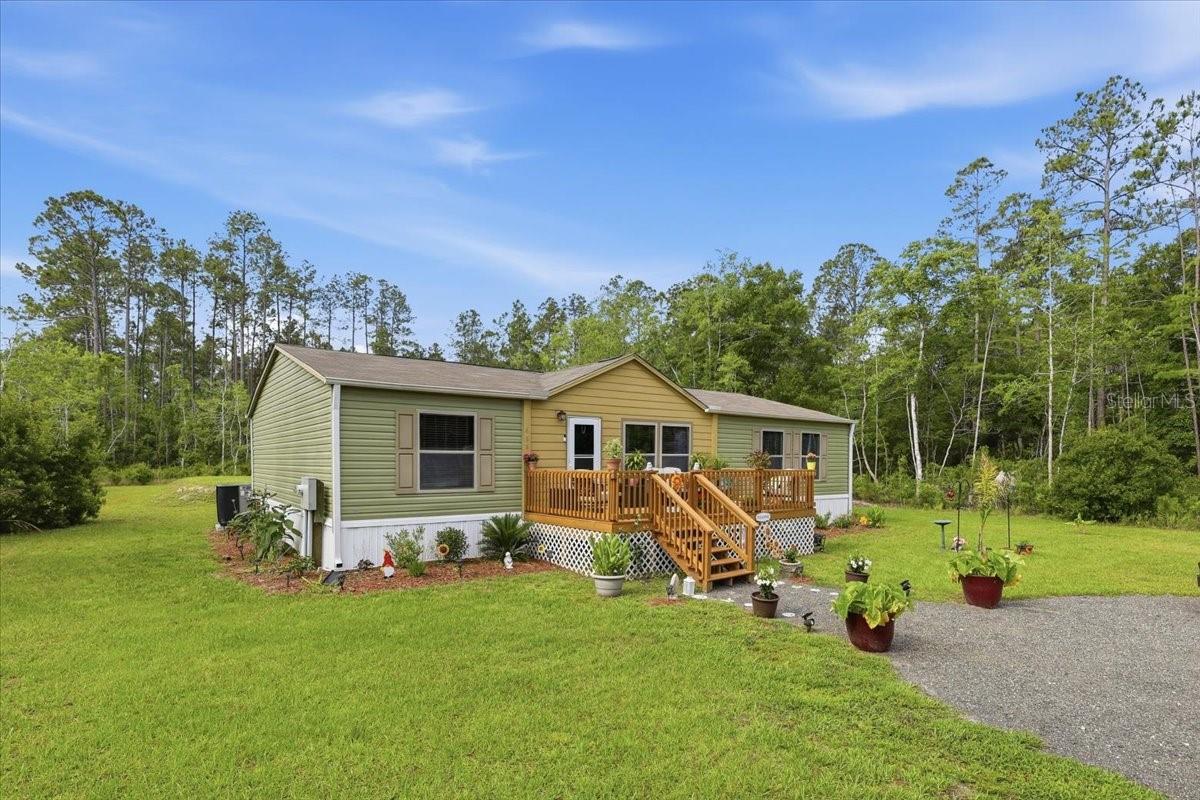4365 Gladys St, Hastings, FL 32145