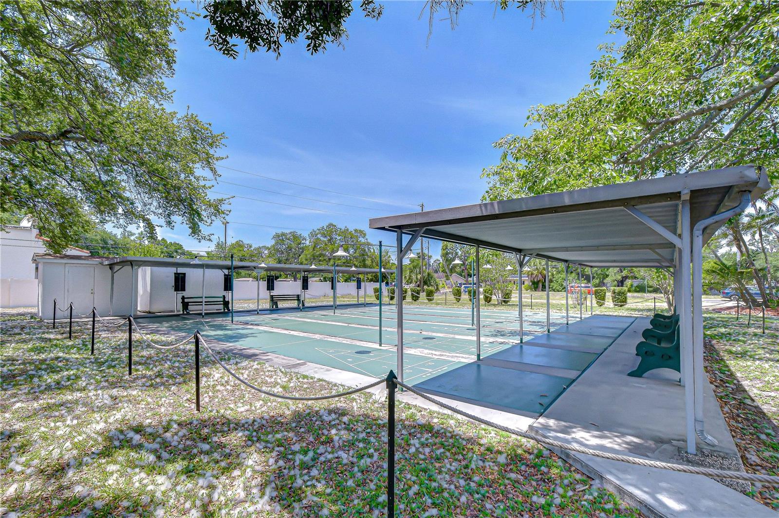 4022 57th St N #260, Kenneth City, FL 33709