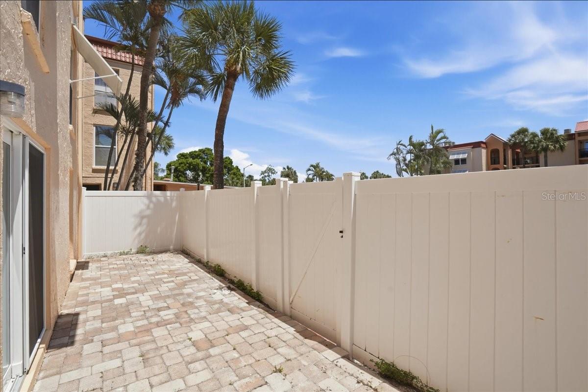 8911 Blind Pass Rd #118, St Pete Beach, FL 33706