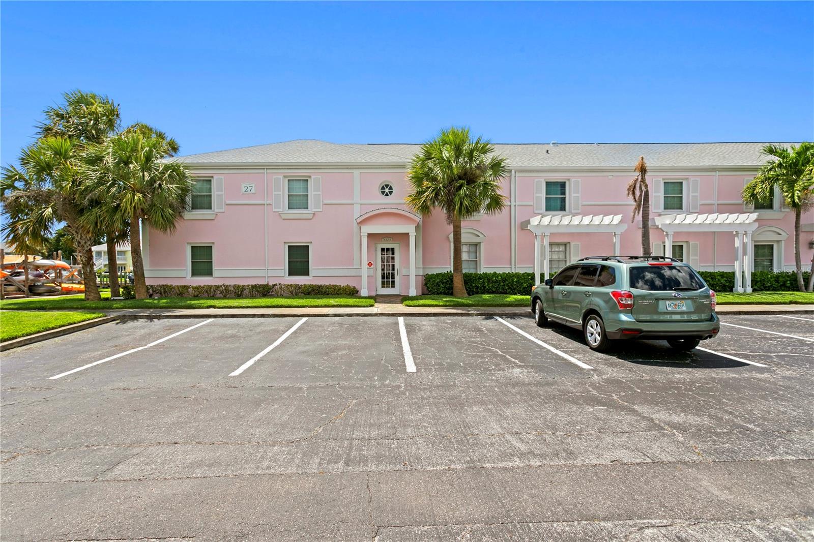 5175 Coquina Key Dr SE #A, St Petersburg, FL 33705