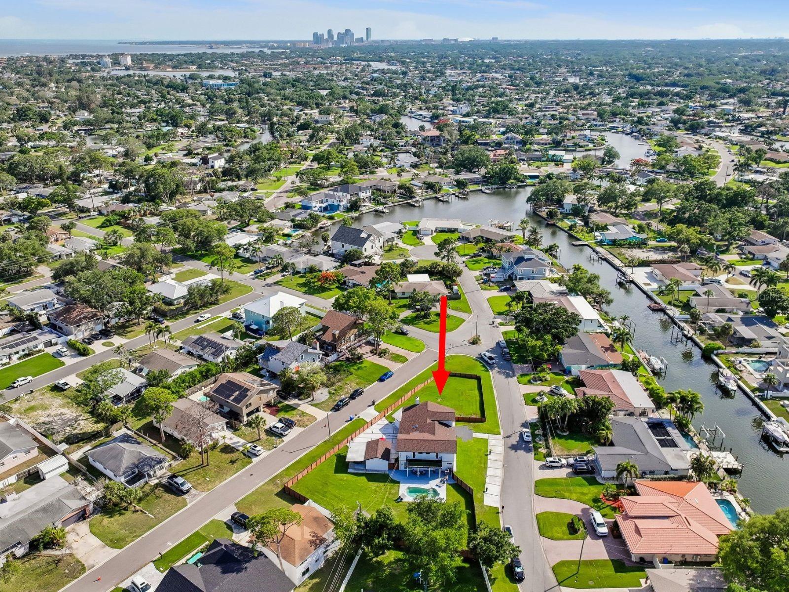 5201 Huntington St NE, St Petersburg, FL 33703