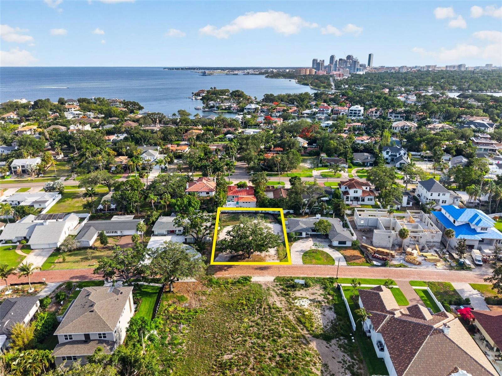 289 Rafael Blvd NE, St Petersburg, FL 33704