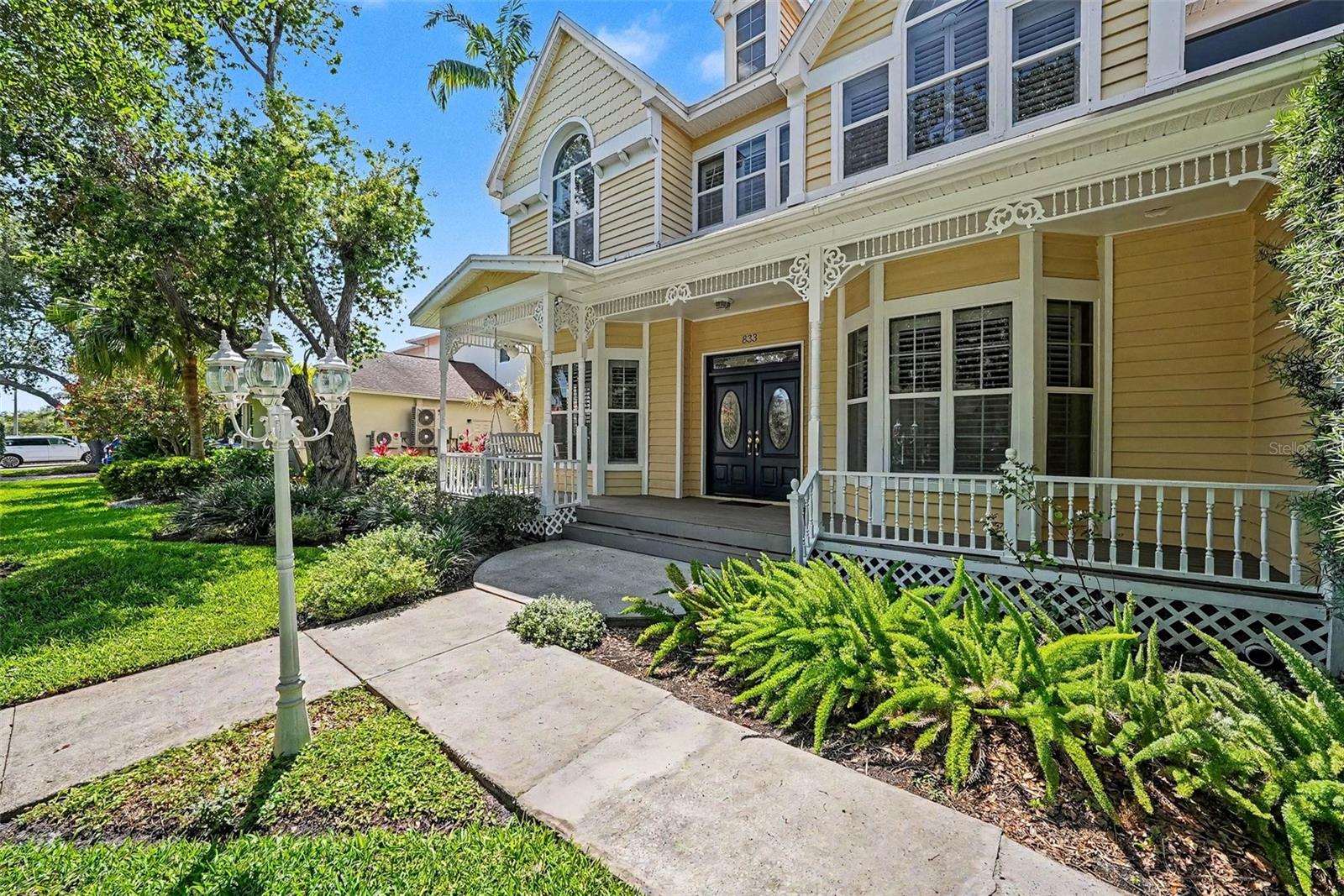 833 Marco Dr NE, St Petersburg, FL 33702