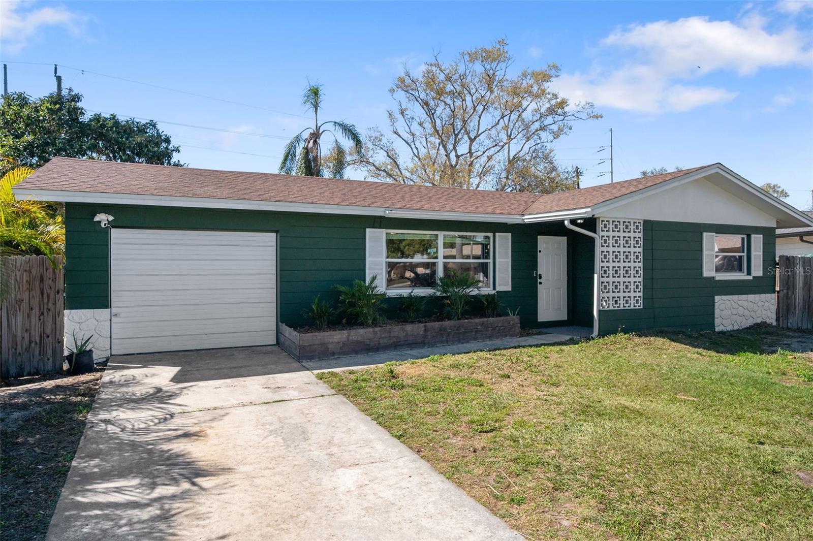 6522 112th St, Seminole, FL 33772