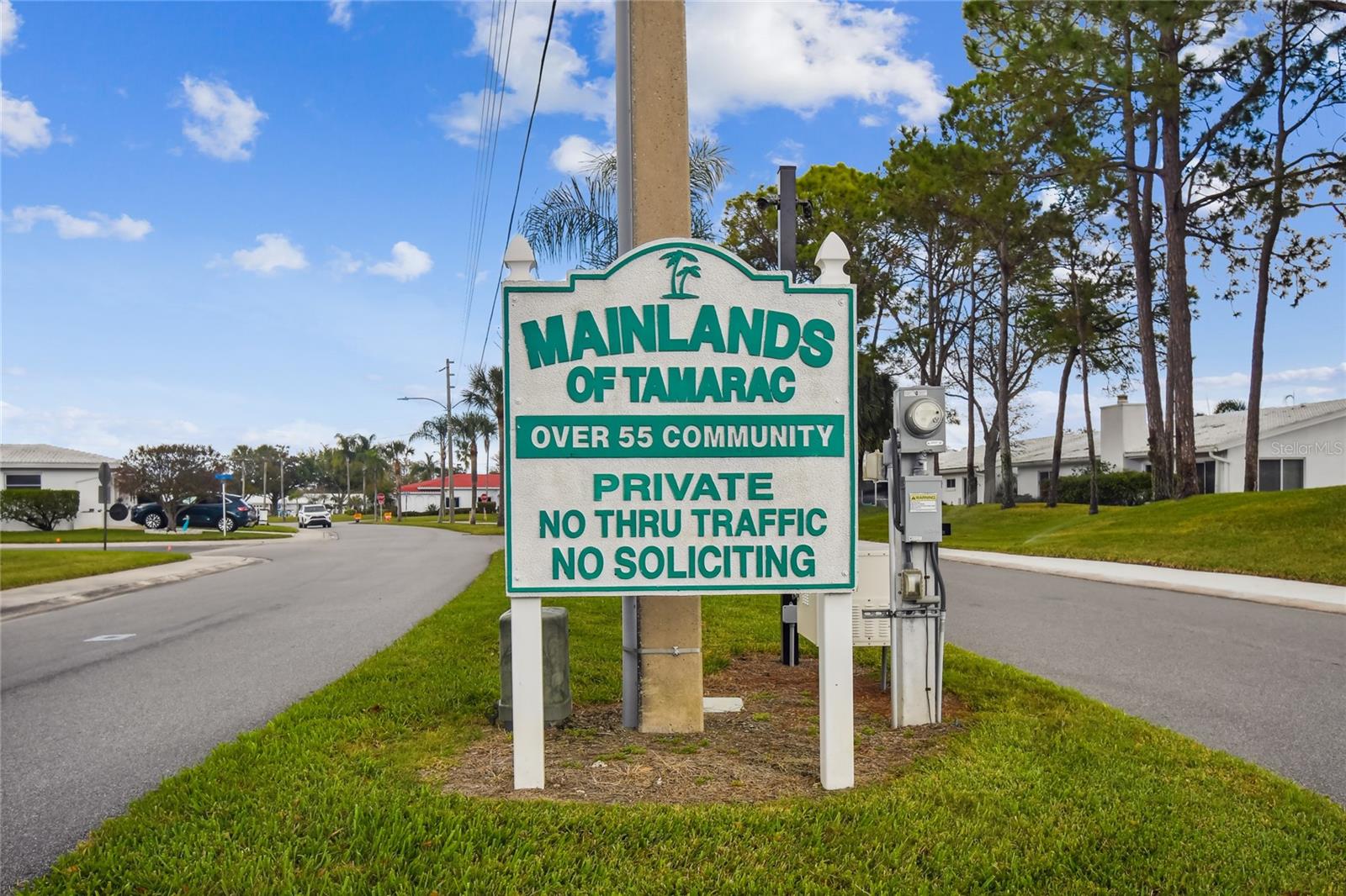 9771 37th St N, Pinellas Park, FL 33782