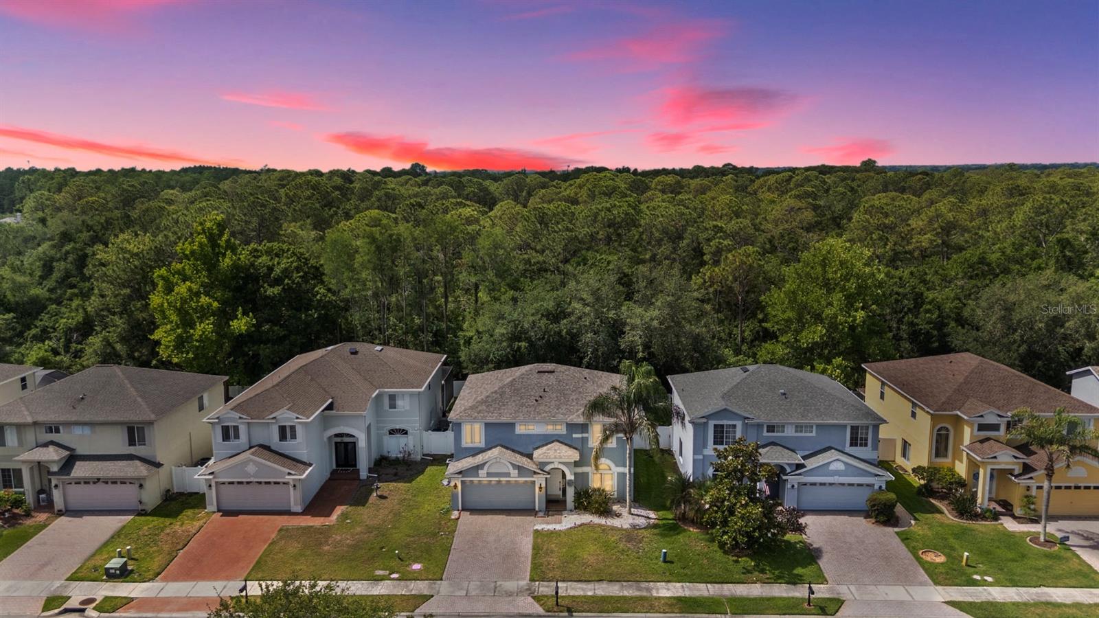 380 Rosalind Ln, Oldsmar, FL 34677