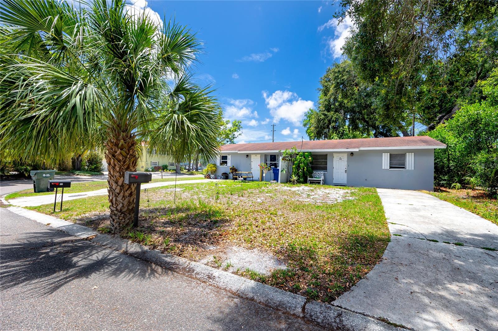 122 Wertz Dr, Largo, FL 33771