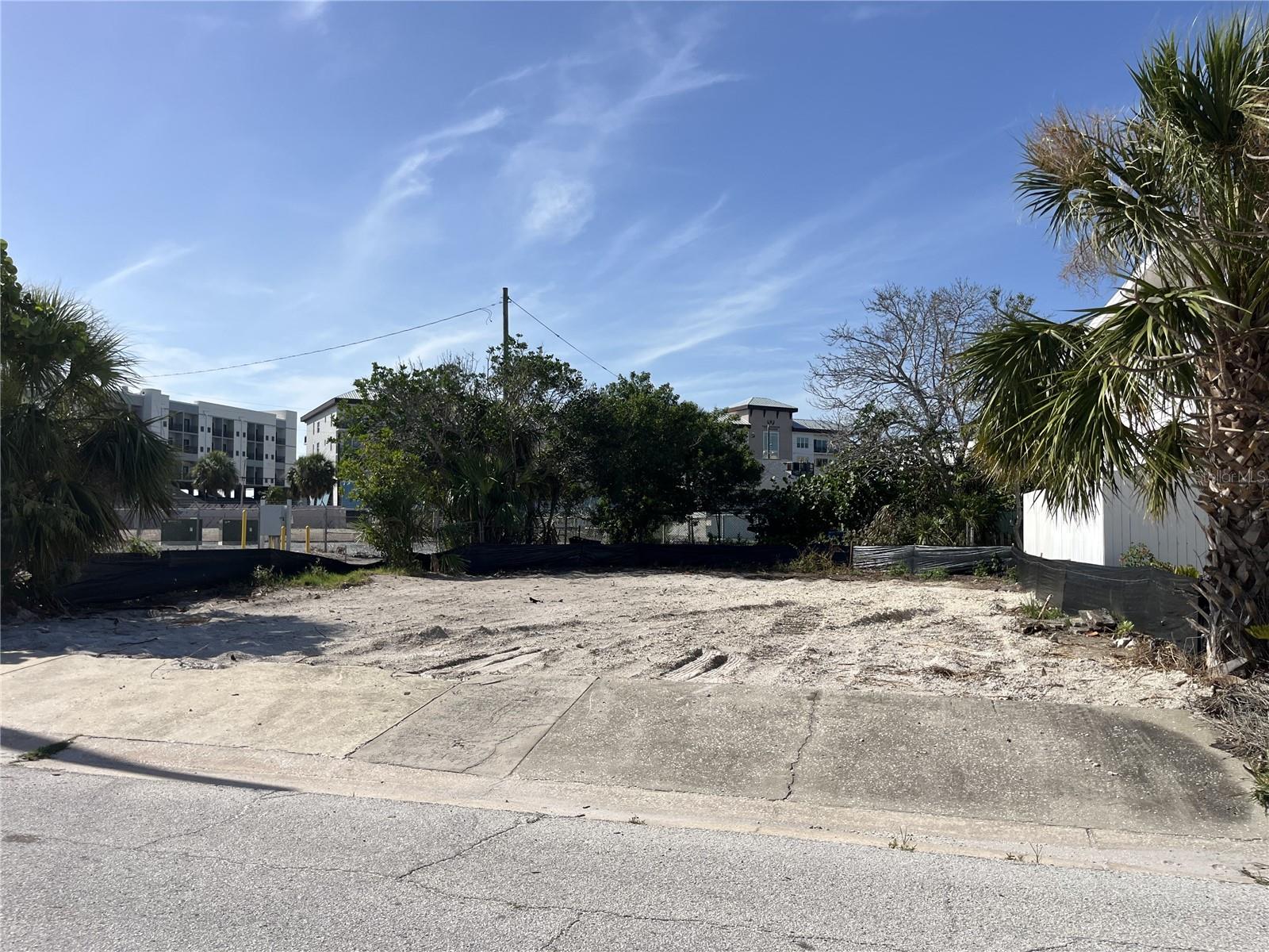 180 E Madeira Ave, Madeira Beach, FL 33708