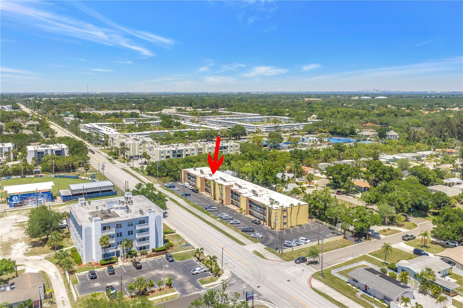 4435 1st St NE #104, St Petersburg, FL 33703