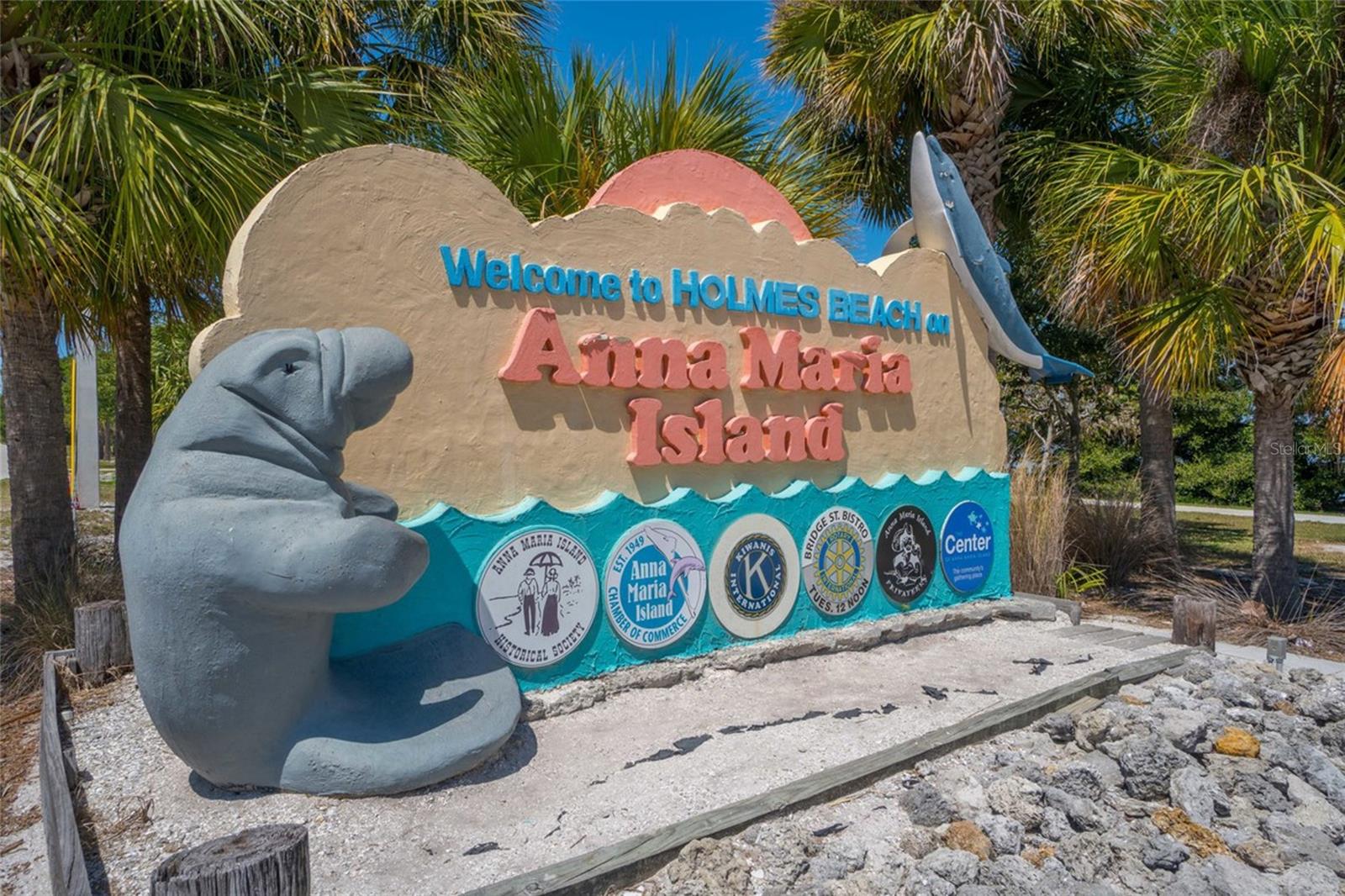 324 64th St, Holmes Beach, FL 34217