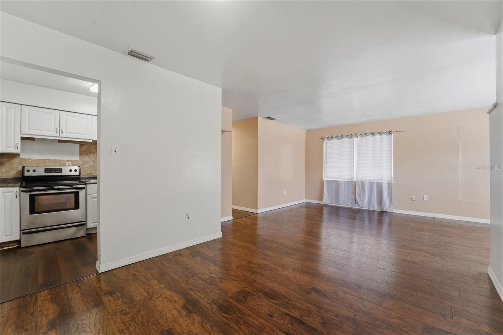 3235 Emerson Ave S, St Petersburg, FL 33712