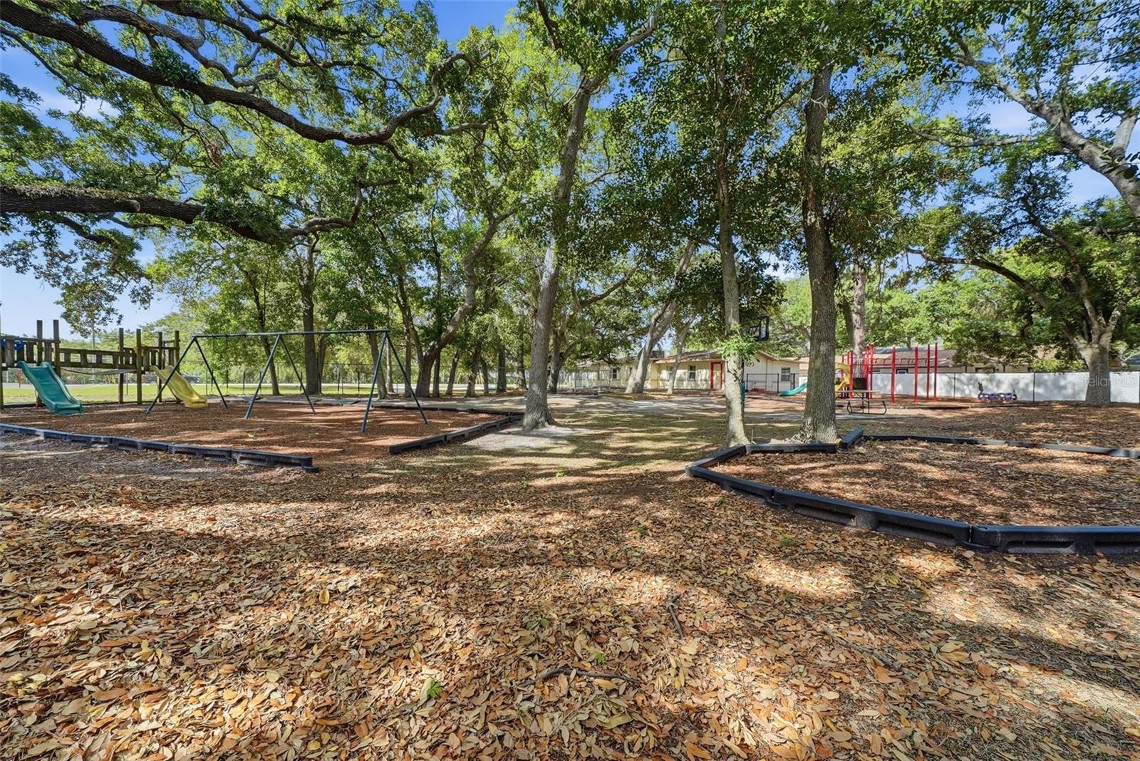 2886 Whitney Rd, Clearwater, FL 33760