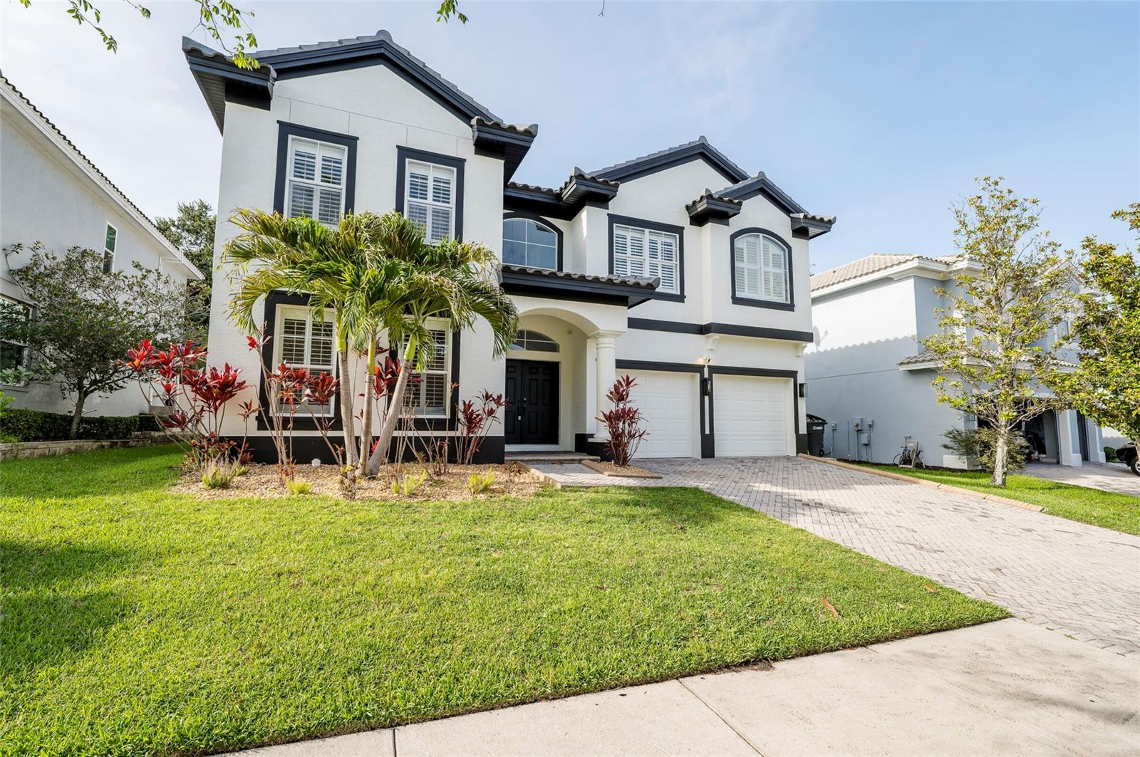 2348 Messenger Cir, Safety Harbor, FL 34695
