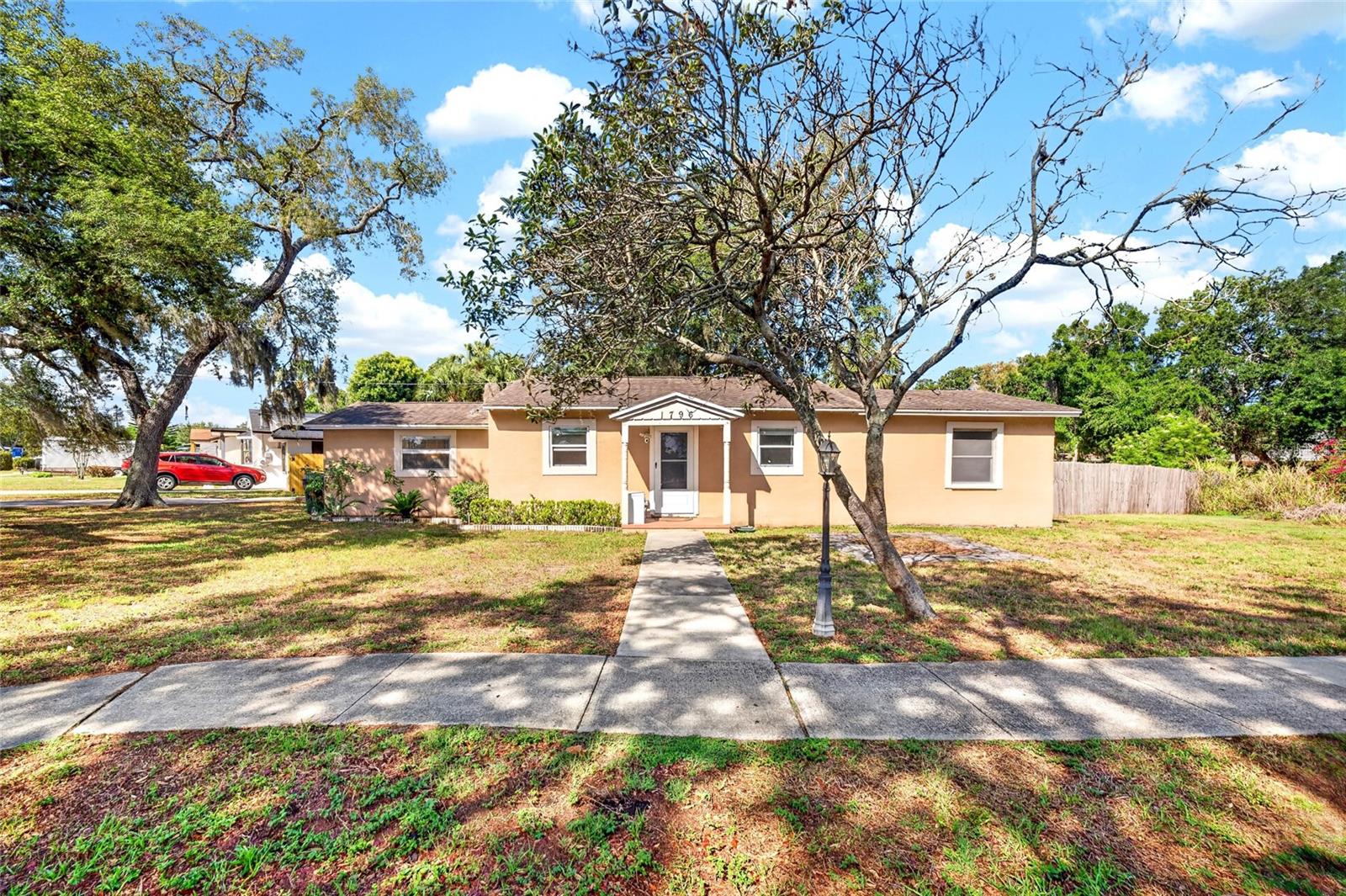 1796 Harbor Dr, Clearwater, FL 33755