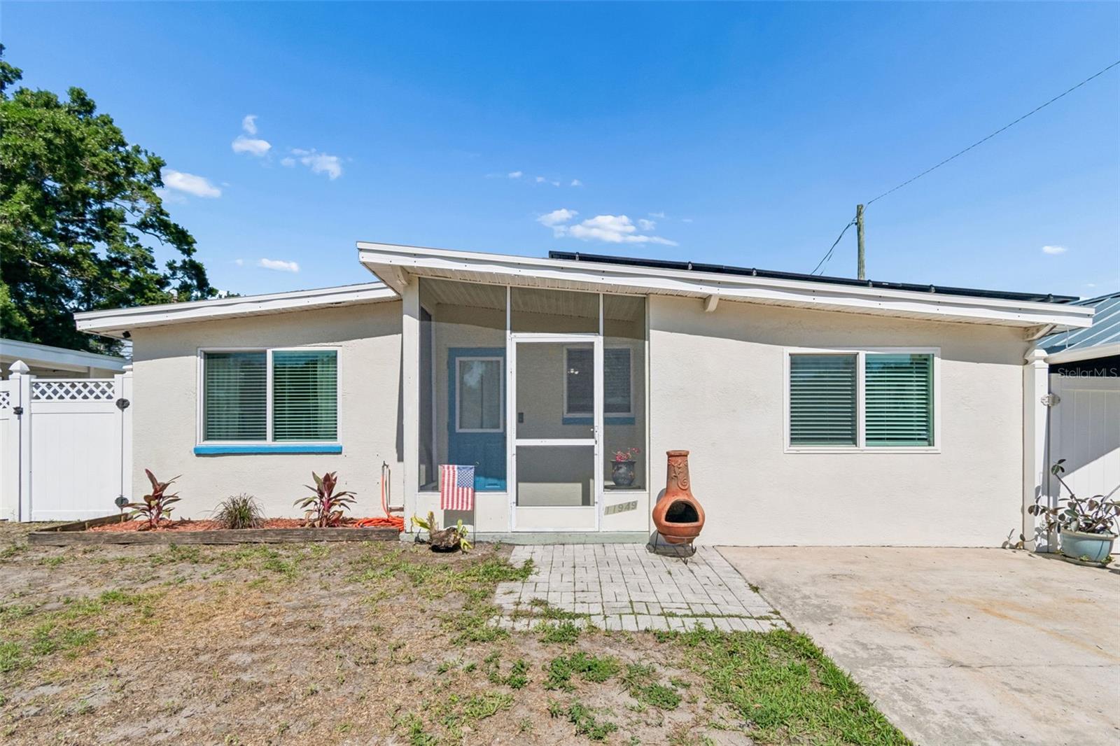 11949 102nd St, Largo, FL 33773
