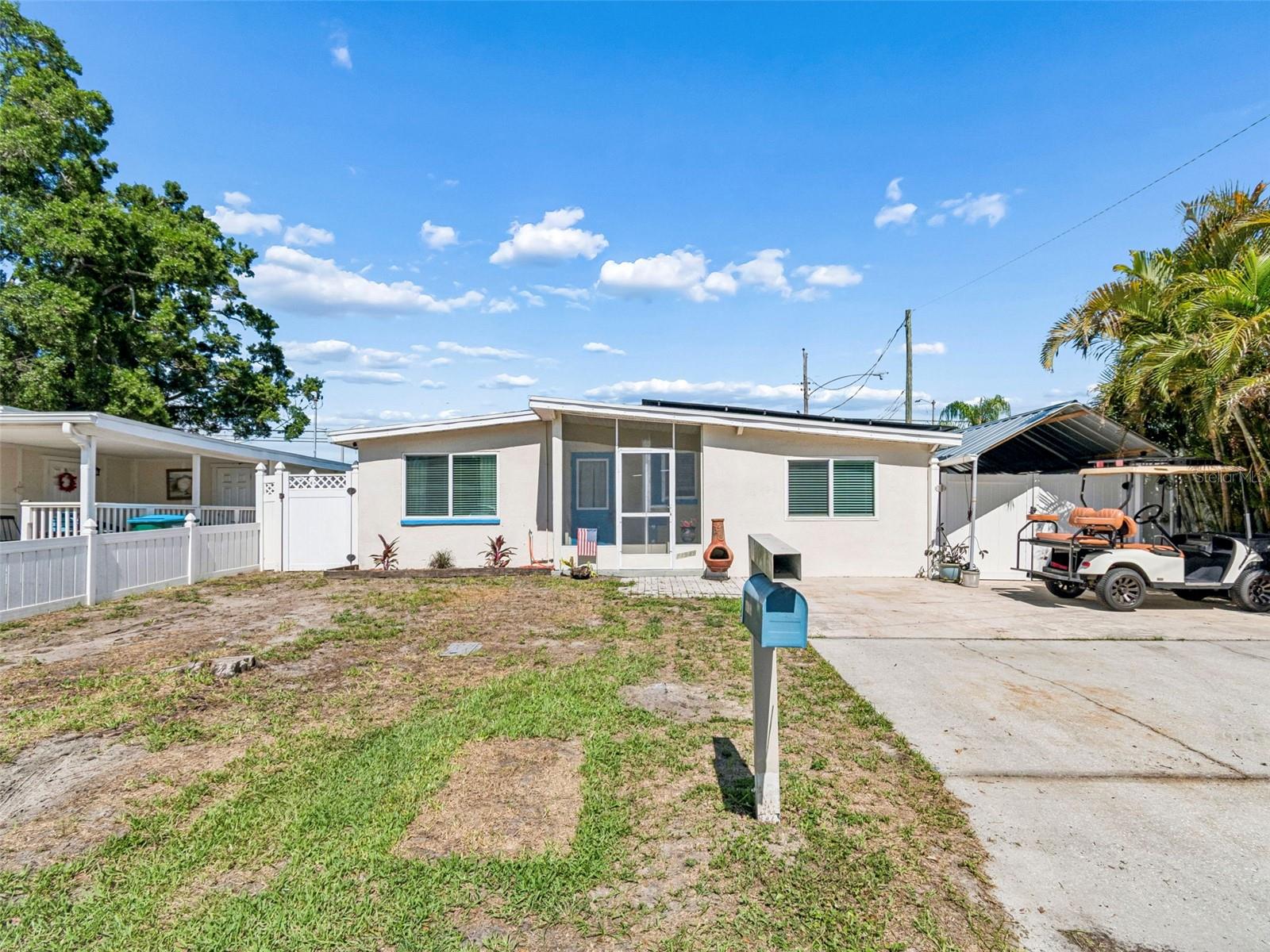 11949 102nd St, Largo, FL 33773