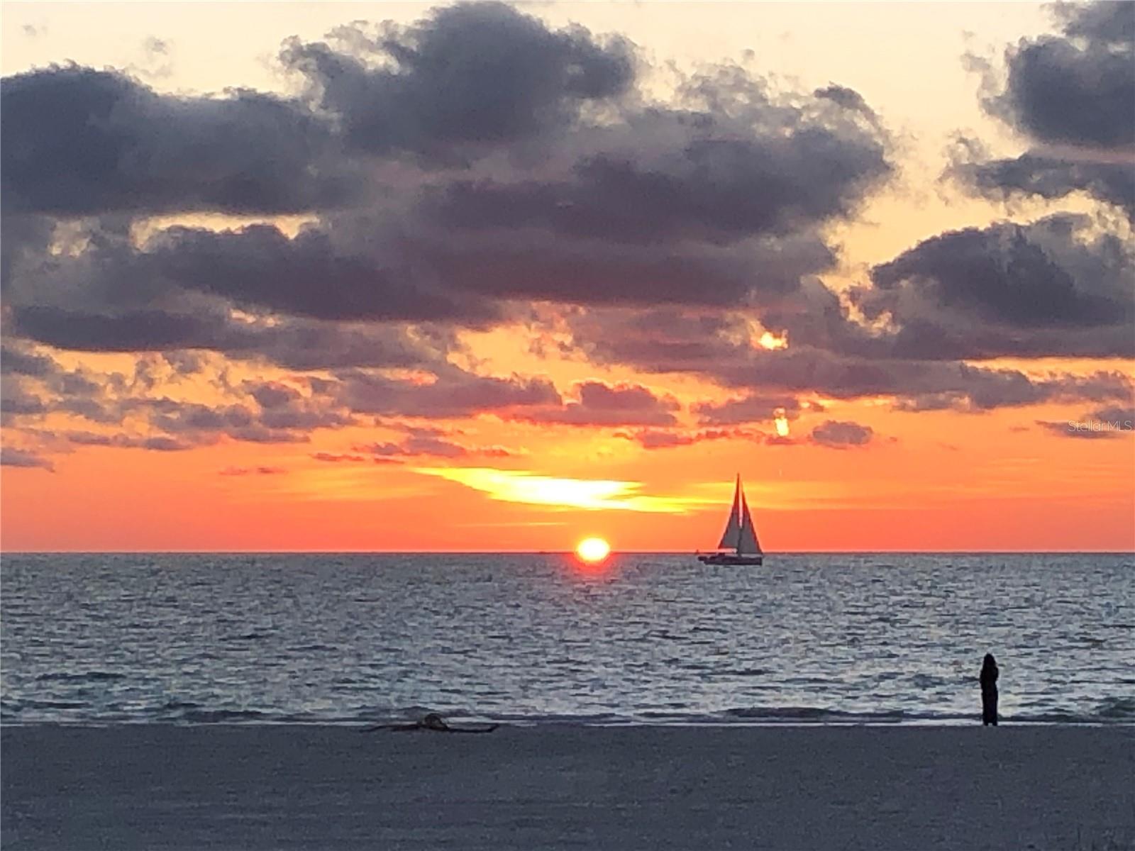 1401 Gulf Blvd #212, Clearwater Beach, FL 33767
