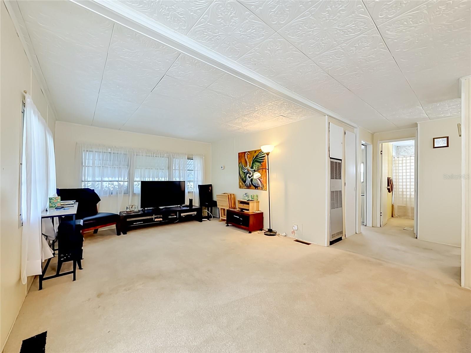 4676 66th Ln N #20, St Petersburg, FL 33709