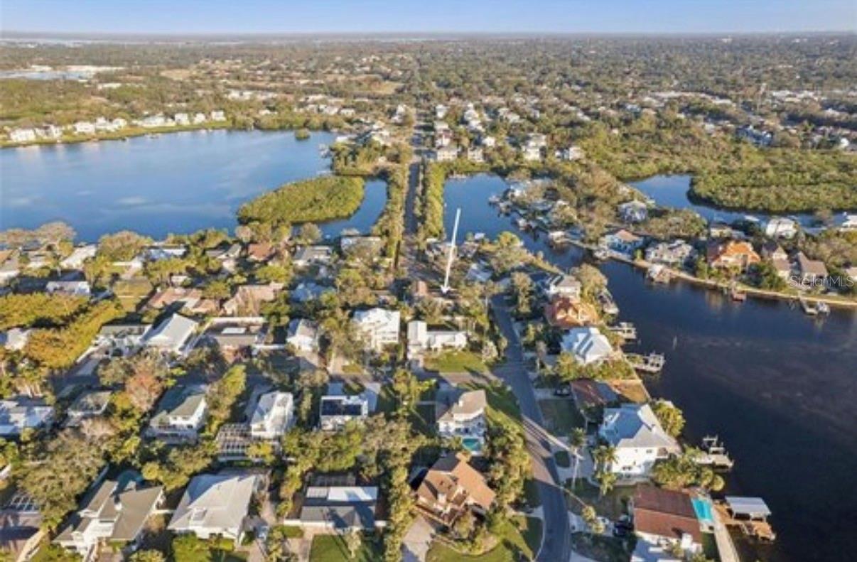 100 Augusta Ave, Palm Harbor, FL 34683