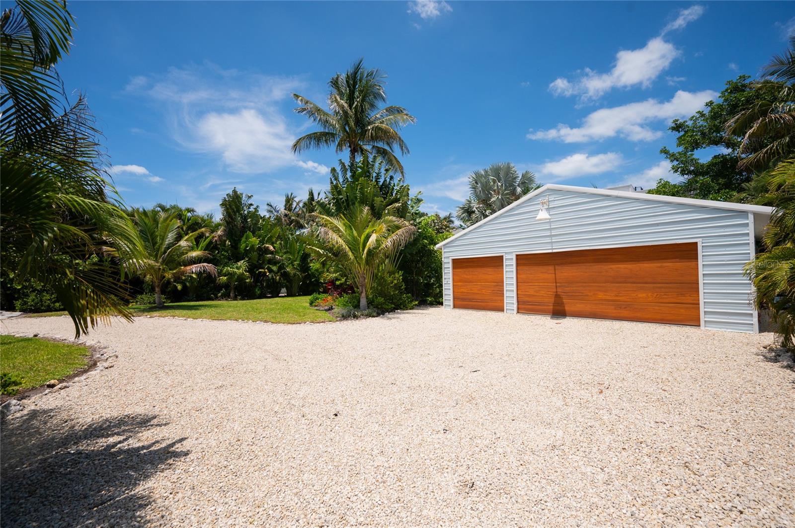 240 Gladiolus St, Anna Maria, FL 34216