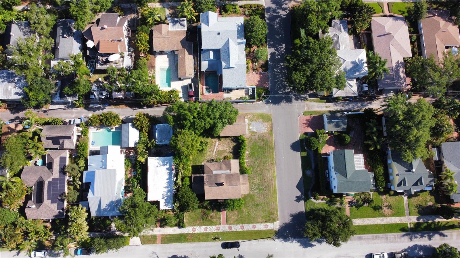 255 19th Ave NE, St Petersburg, FL 33704