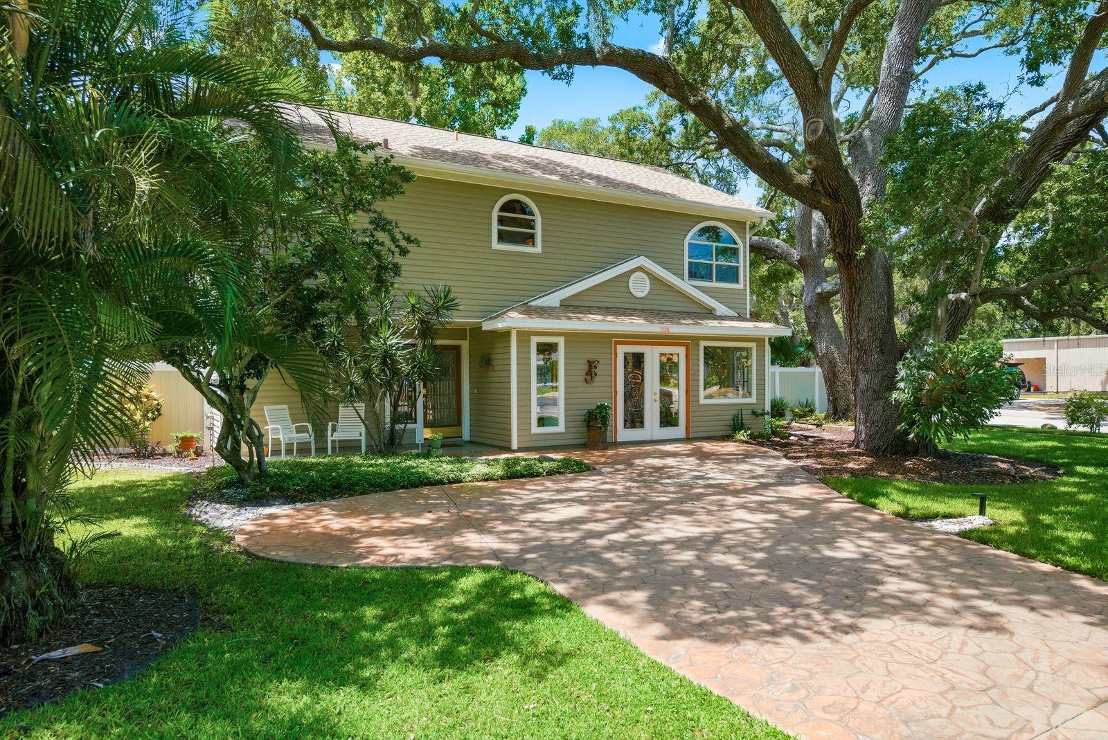 755 San Christopher Dr, Dunedin, FL 34698