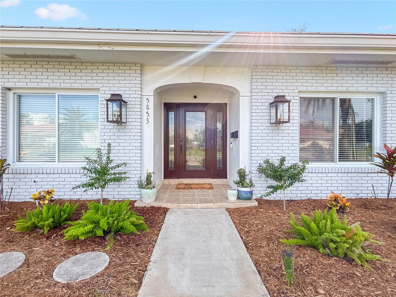 5853 Leeland St S, St Petersburg, FL 33715