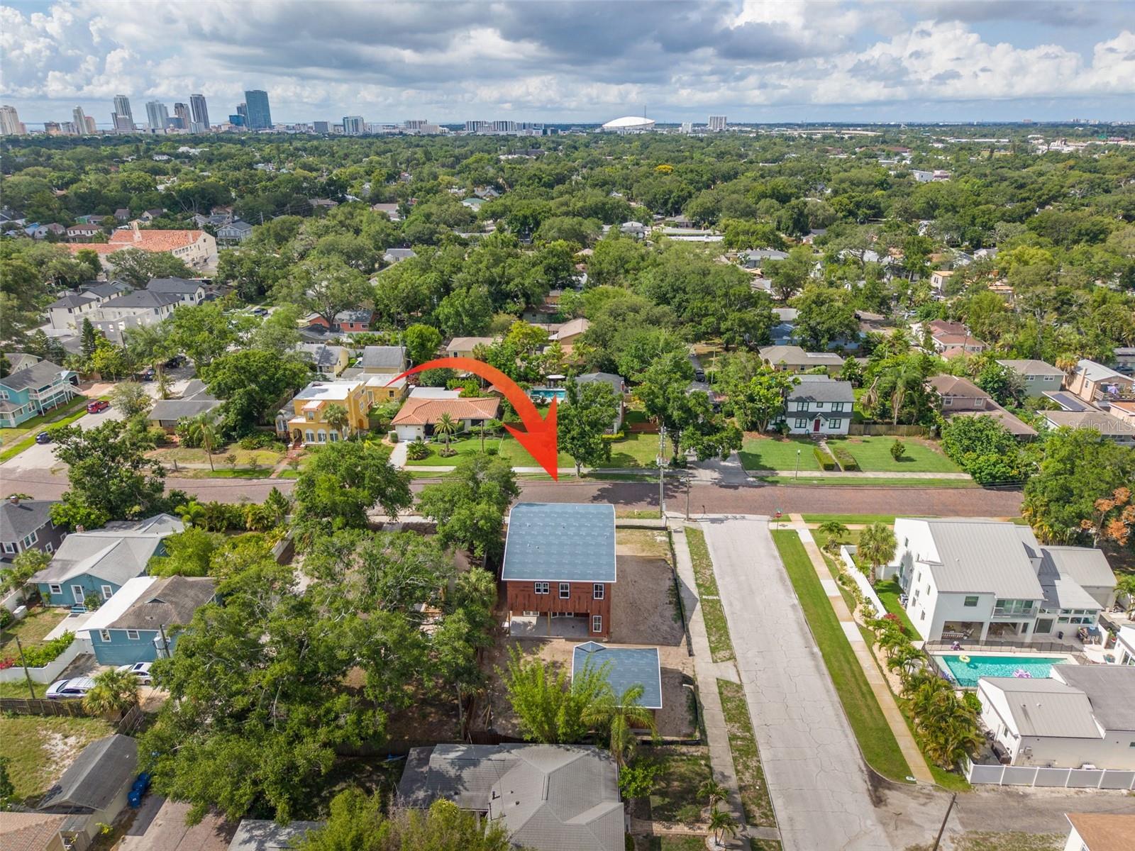 1341 28th Ave N, St Petersburg, FL 33704