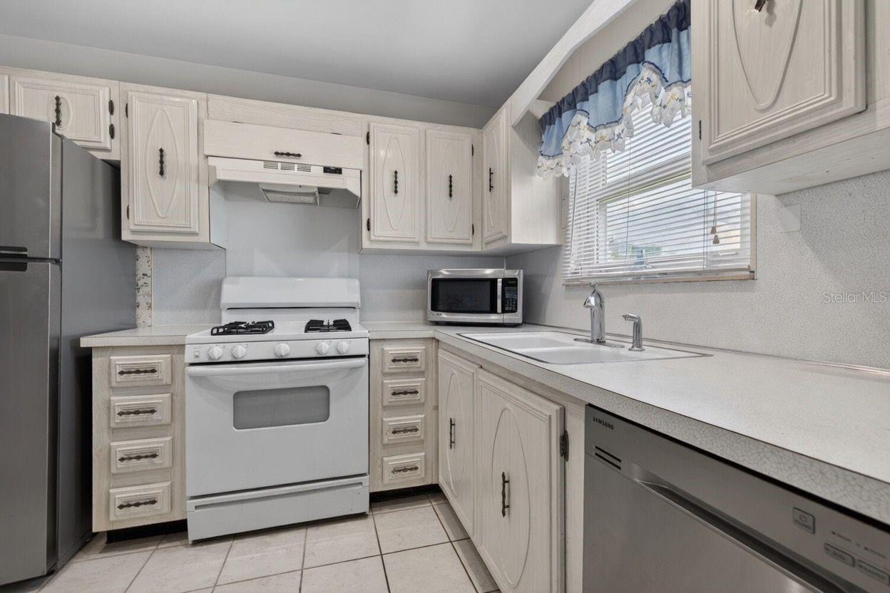 5357 81st St N #12, St Petersburg, FL 33709