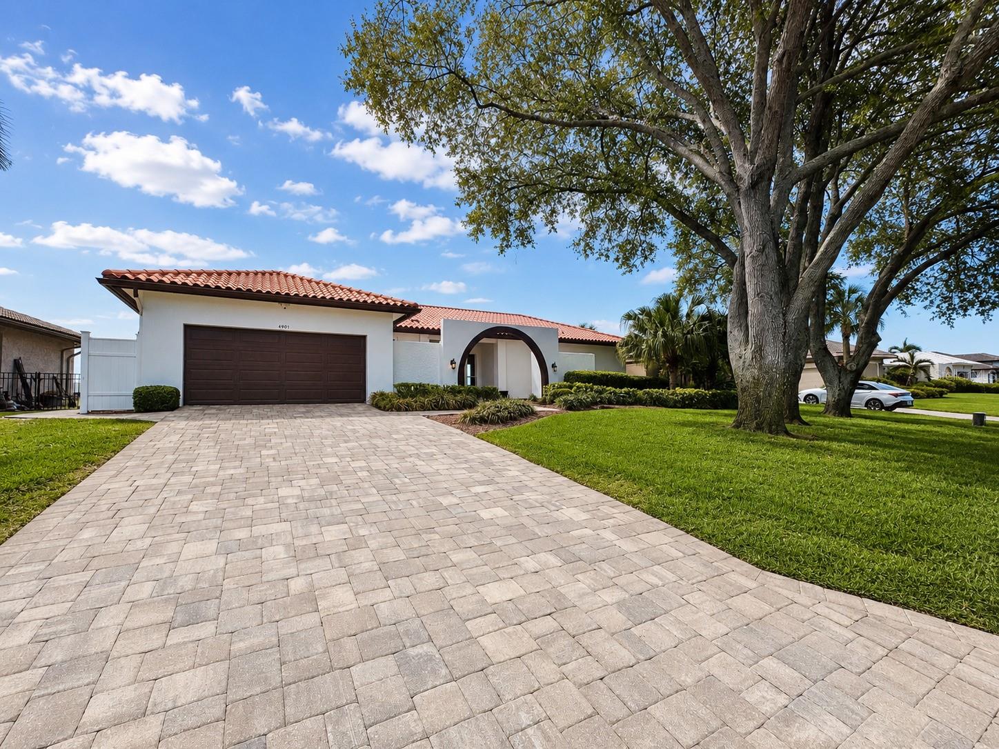4901 Lansing St Ne, St Petersburg, FL 33703