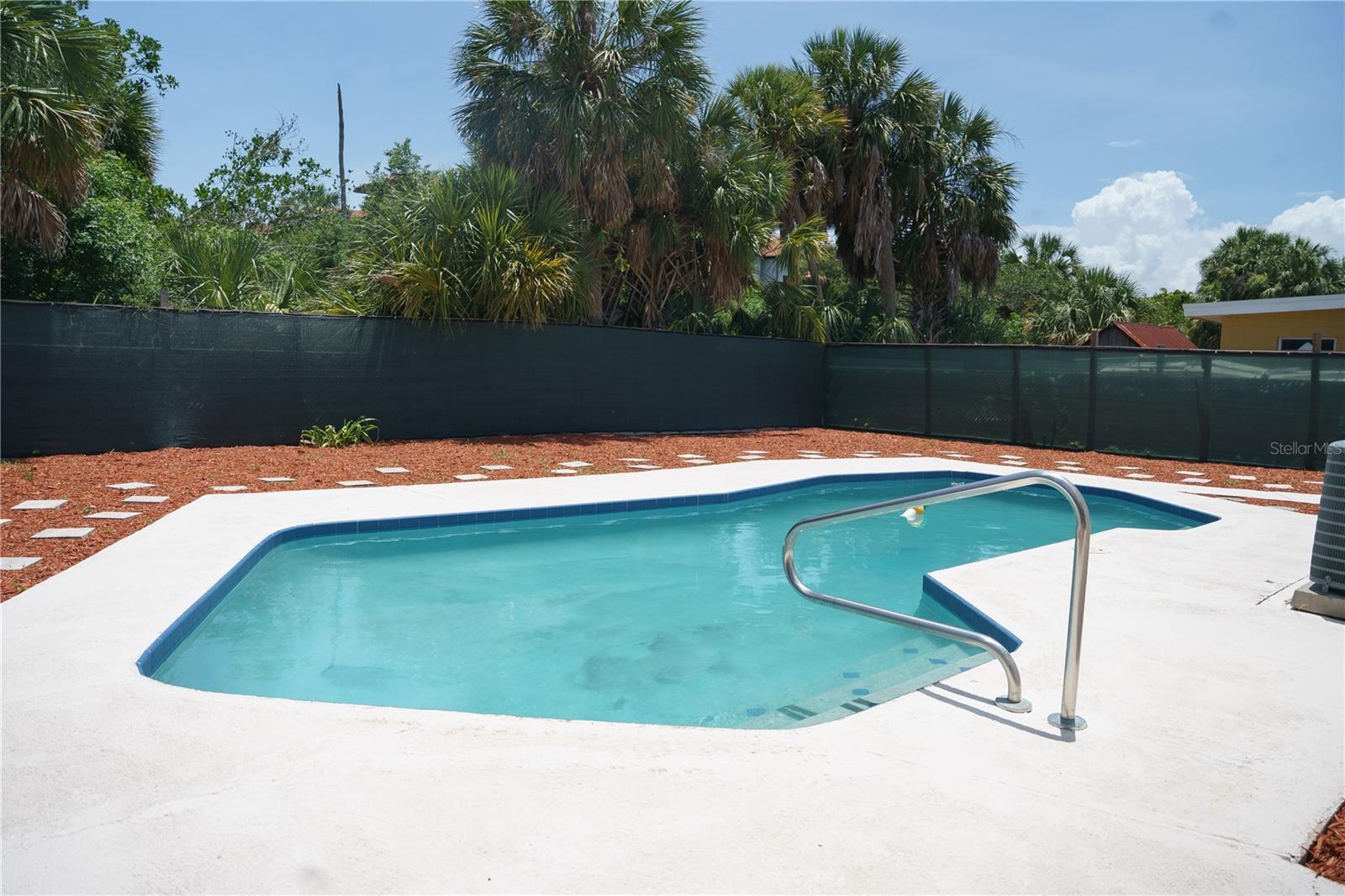 6552 S West Shore Cir, Tampa, FL 33616
