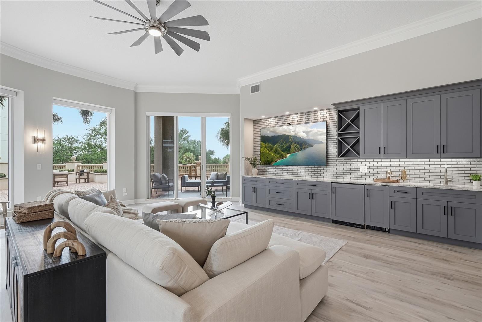 100 Beach Dr NE #301, St Petersburg, FL 33701