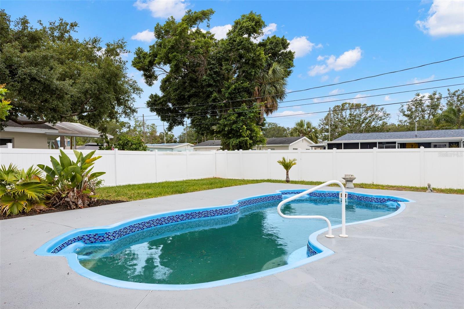 4430 Carson St NE, St Petersburg, FL 33703
