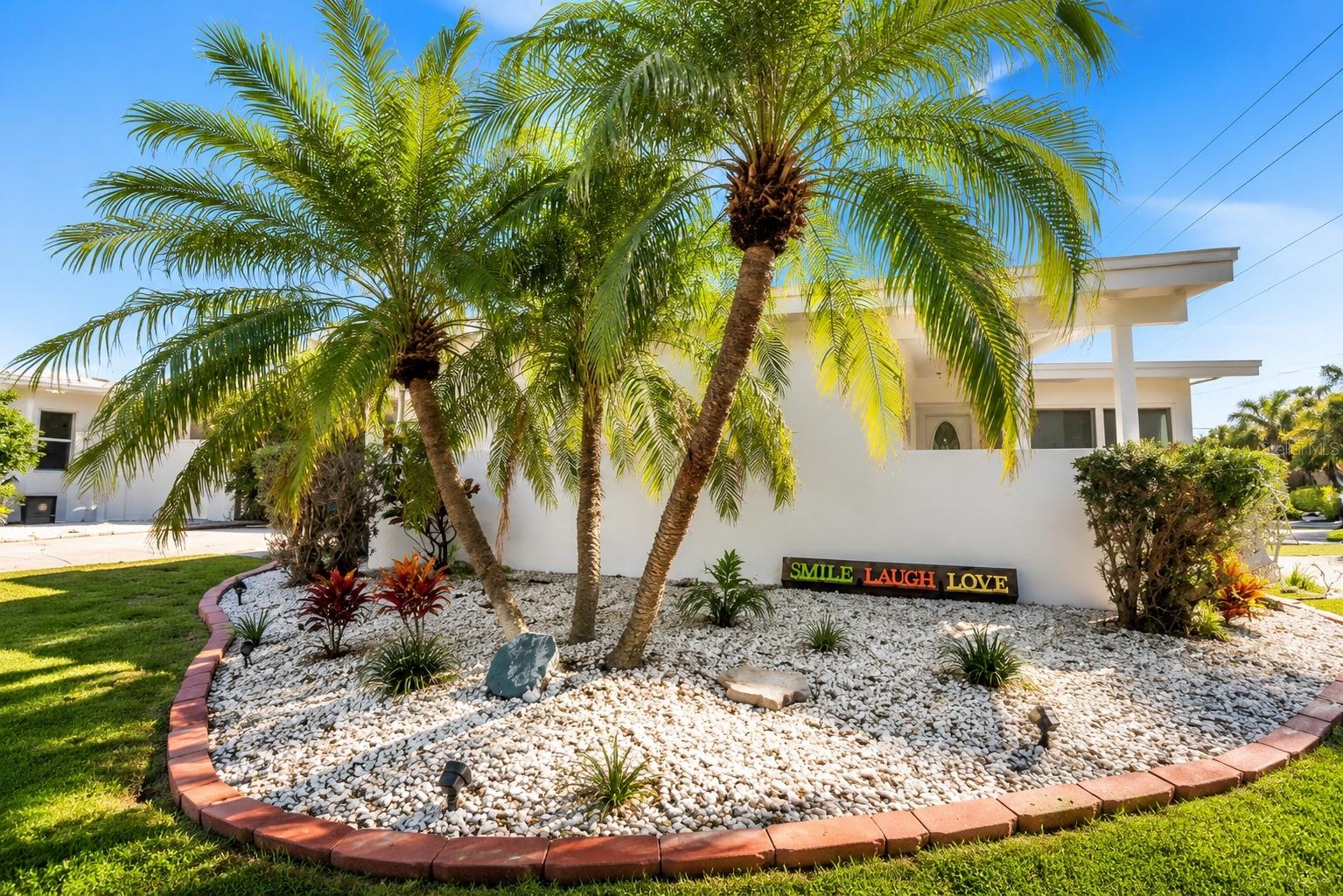 301 41st Ave, St Pete Beach, FL 33706