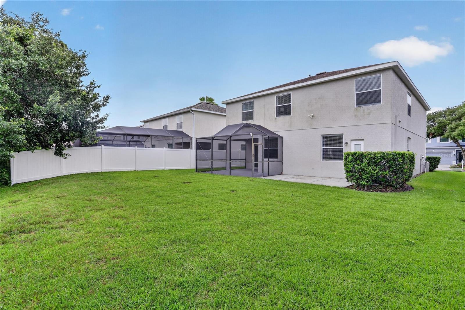 8821 N River Rd, Tampa, FL 33635